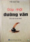 Nhà giáo Trần Xuân Toàn trao tặng tác phẩm “Góp nhặt đường văn” cho Thư viện tỉnh Gia Lai